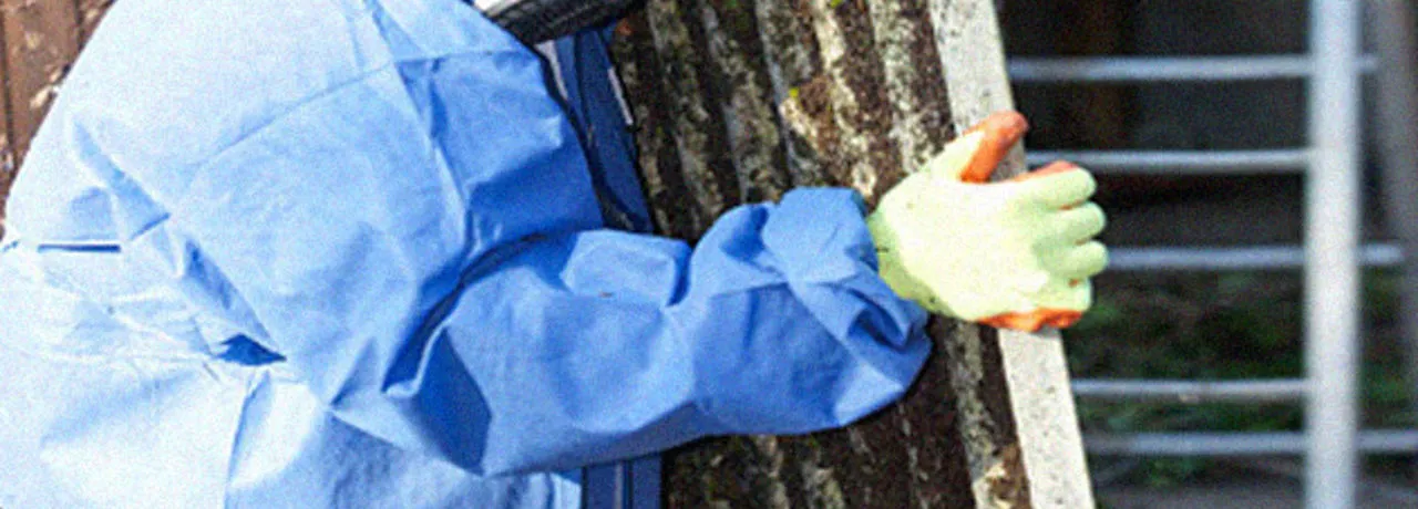 Operatori specializzati per la rimozione eternit